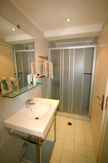 Photos. bathroomx